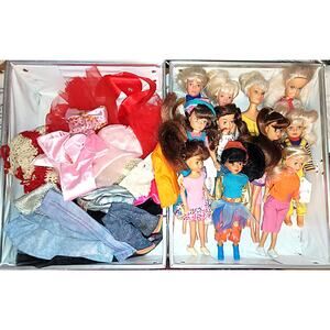 14 Dolls,11" 10" & 8" Vintage Kid Kore Fashion Dolls,Clothes & Fashion Case Lot